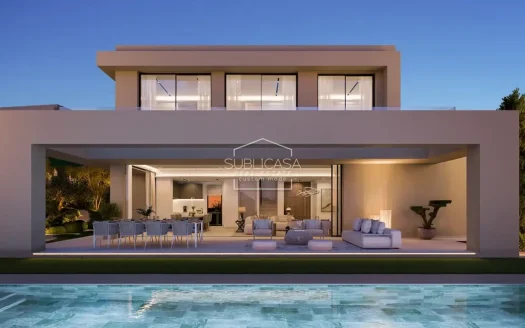 Luxe Villa in Beveiligd Complex in Marbella